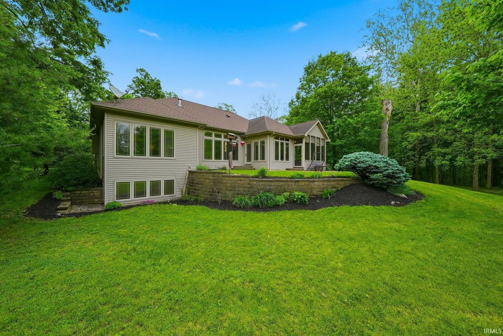 Photo of 8630 N 000th Road, Decatur, IN 46733 (MLS # 202619933)