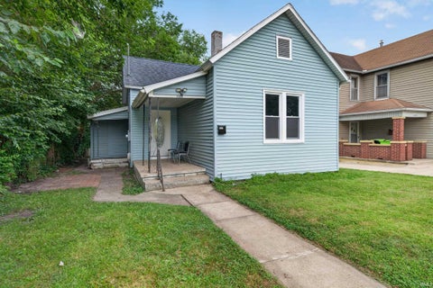 Photo of 1529 Erie Avenue, Logansport, IN 46947 (MLS # 202630130)
