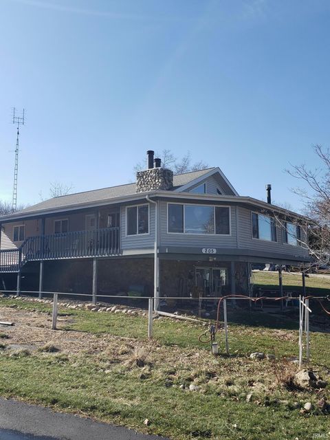 Tiny photo for 205 Ln 101 Jimmerson Lk, Angola, IN 46703 (MLS # 202615946)
