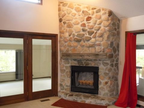 Tiny photo for 205 Ln 101 Jimmerson Lk, Angola, IN 46703 (MLS # 202615946)