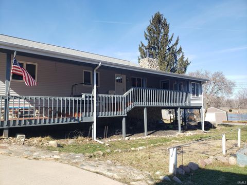 Tiny photo for 205 Ln 101 Jimmerson Lk, Angola, IN 46703 (MLS # 202615946)