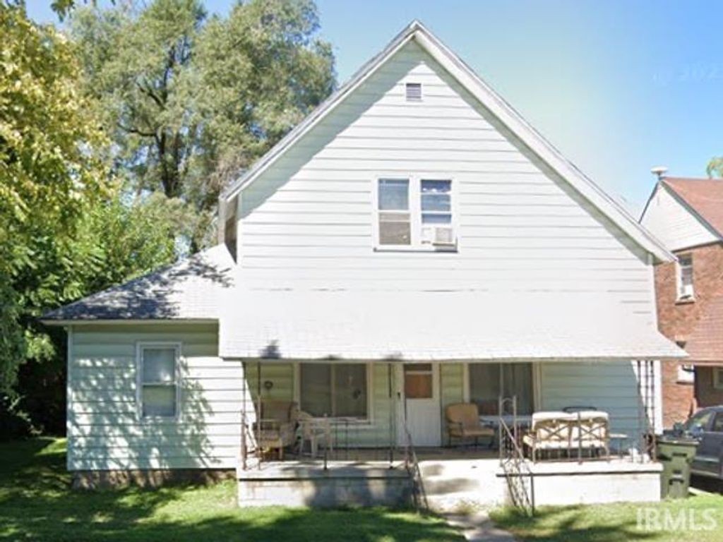 Photo of 239 N Jefferson Street, Cromwell, IN 46732 (MLS # 202549297)