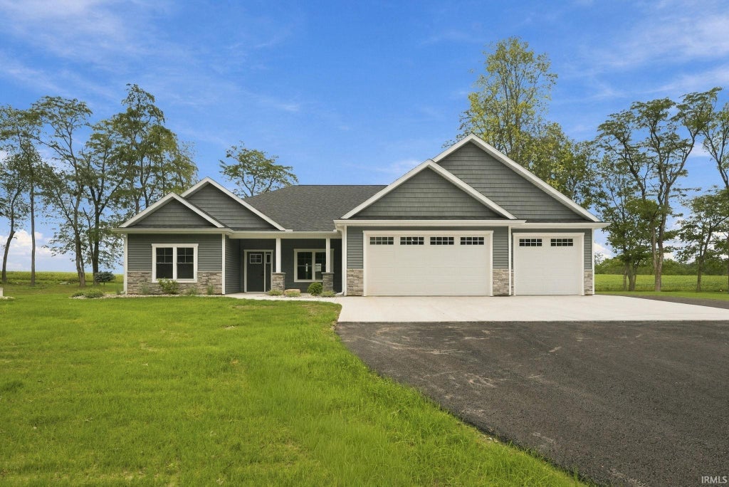 Photo of 4720 W 895 N Road, Roann, IN 46974 (MLS # 202639945)