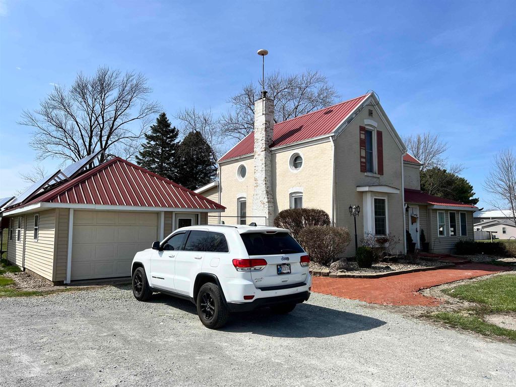 Photo of 66278 US Highway 33, Goshen, IN 46526 (MLS # 202610114)