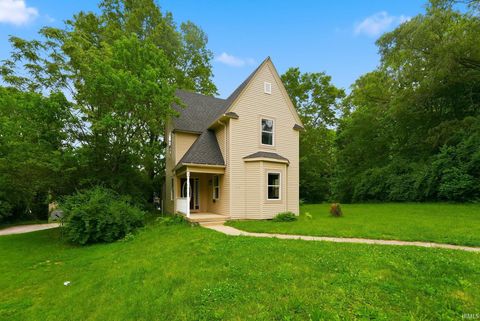 Tiny photo for 614 Romig Street, Lafayette, IN 47901 (MLS # 202621627)