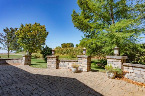 Tiny photo for 474 Sinclair Drive, West Lafayette, IN 47906 (MLS # 202603483)