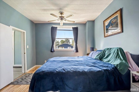 Tiny photo for 526 E Walnut Street, Greentown, IN 46936 (MLS # 202638099)