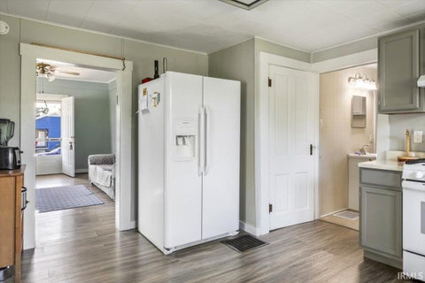 Tiny photo for 526 E Walnut Street, Greentown, IN 46936 (MLS # 202638099)