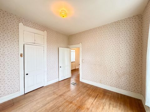 Tiny photo for 511 W Sycamore Street, Kokomo, IN 46901 (MLS # 202617268)