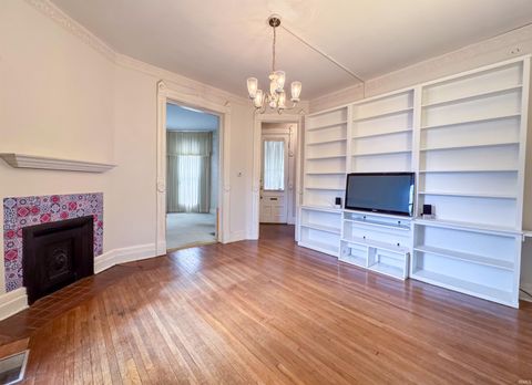 Tiny photo for 511 W Sycamore Street, Kokomo, IN 46901 (MLS # 202617268)
