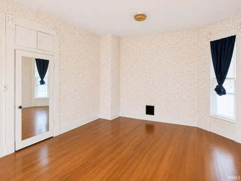 Tiny photo for 511 W Sycamore Street, Kokomo, IN 46901 (MLS # 202617268)