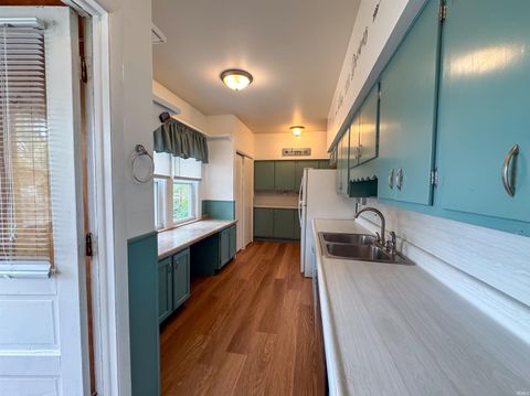 Tiny photo for 511 W Sycamore Street, Kokomo, IN 46901 (MLS # 202617268)