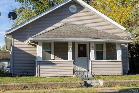 Photo of 1313 E Saint Clair Street, Vincennes, IN 47591 (MLS # 202547417)