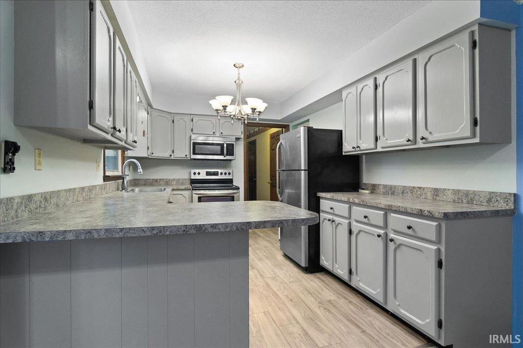 Photo of 201 S Broadview Circle, Princeton, IN 47670 (MLS # 202623674)