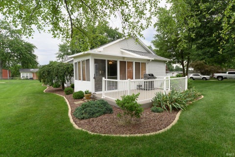 Tiny photo for 532 S Clinton Boulevard, Bunker Hill, IN 46914 (MLS # 202625566)