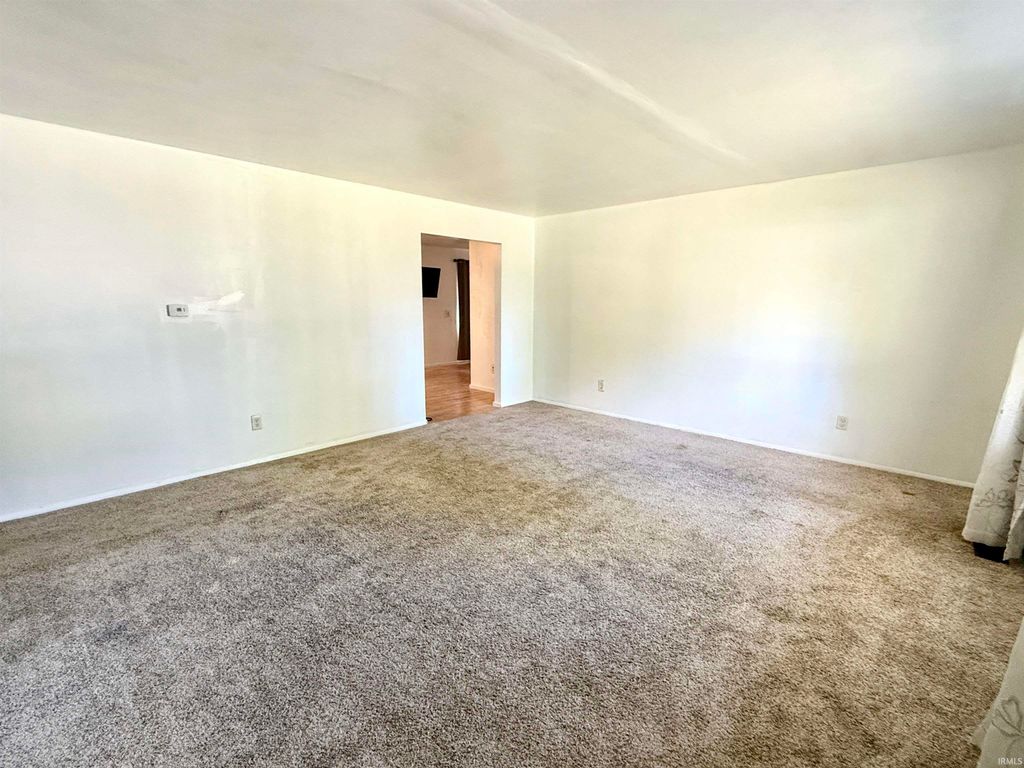 Photo of 2630 Chandler Drive, Fort Wayne, IN 46816 (MLS # 202539597)