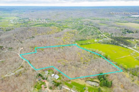 Tiny photo for Lower Schooner Road, Nashville, IN 47448 (MLS # 202613549)