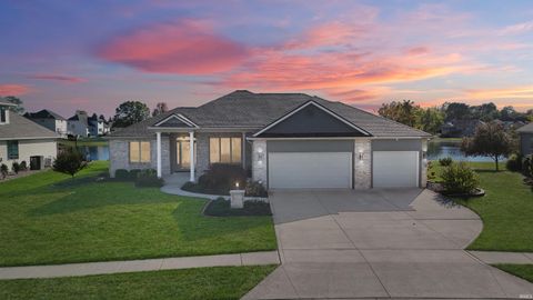 Photo of 16619 Amethyst Parkway, Fort Wayne, IN 46845 (MLS # 202536706)