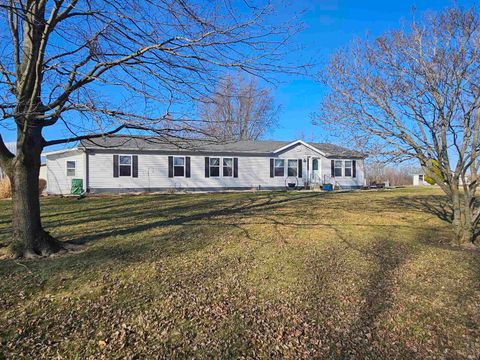 Tiny photo for 3488 Wabash Road, Rochester, IN 46975 (MLS # 202607837)