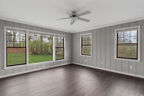 Tiny photo for 4825 Indiana Avenue, Fort Wayne, IN 46807 (MLS # 202613565)