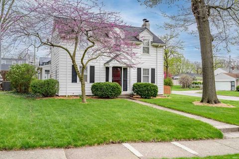 Tiny photo for 4825 Indiana Avenue, Fort Wayne, IN 46807 (MLS # 202613565)
