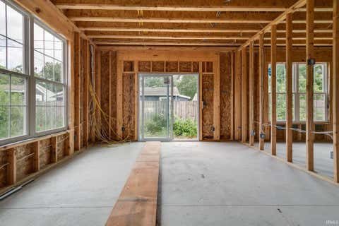 Tiny photo for 942 Keenan Court, South Bend, IN 46615 (MLS # 202635239)