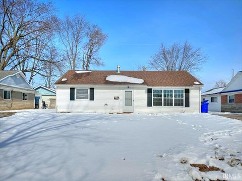 Photo of 1416 W TATE Street, Kokomo, IN 46901 (MLS # 202603996)