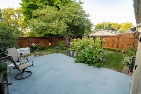 Tiny photo for 1000 Berkley Road, Lafayette, IN 47904 (MLS # 202536895)