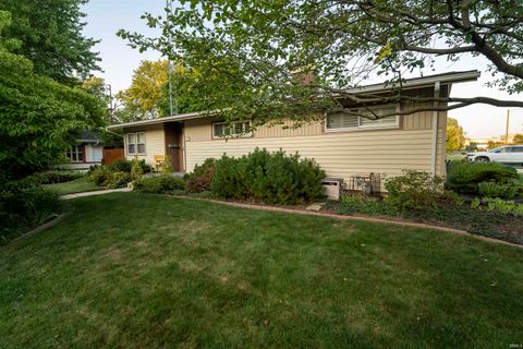 Tiny photo for 1000 Berkley Road, Lafayette, IN 47904 (MLS # 202536895)