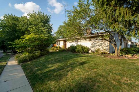 Tiny photo for 1000 Berkley Road, Lafayette, IN 47904 (MLS # 202536895)