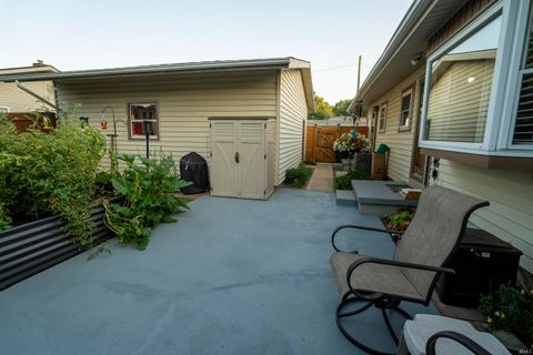 Tiny photo for 1000 Berkley Road, Lafayette, IN 47904 (MLS # 202536895)