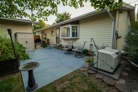 Tiny photo for 1000 Berkley Road, Lafayette, IN 47904 (MLS # 202536895)