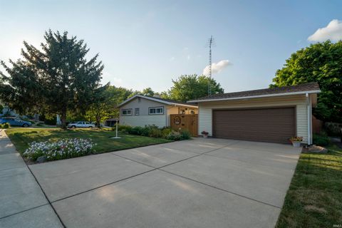 Tiny photo for 1000 Berkley Road, Lafayette, IN 47904 (MLS # 202536895)