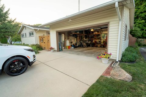 Tiny photo for 1000 Berkley Road, Lafayette, IN 47904 (MLS # 202536895)