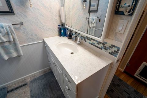 Tiny photo for 1000 Berkley Road, Lafayette, IN 47904 (MLS # 202536895)