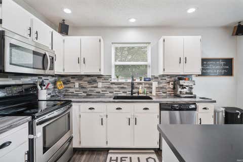 Tiny photo for 1903 Meghan Court, Kokomo, IN 46901 (MLS # 202632683)