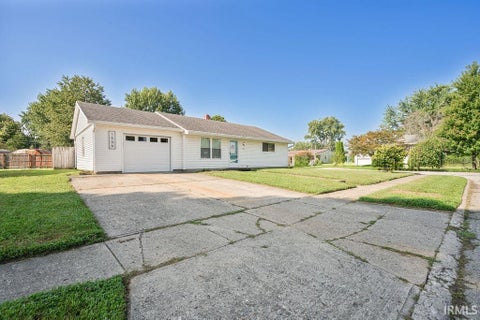 Tiny photo for 1509 Maplewood Drive, Kokomo, IN 46902 (MLS # 202634439)