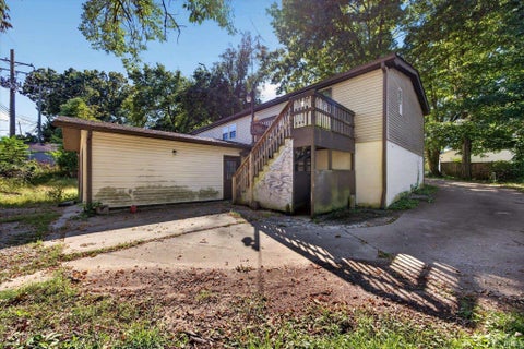 Tiny photo for 1201 W Green Tree Lane, Bloomington, IN 47403 (MLS # 202640422)