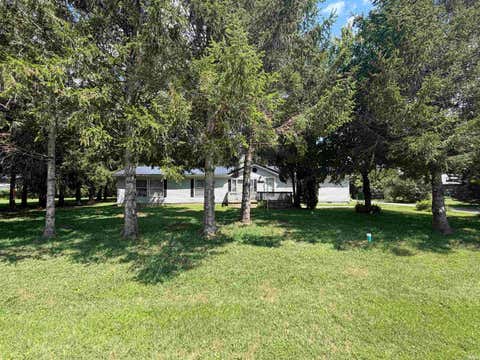 Tiny photo for 109 Michael Lane, Royal Center, IN 46978 (MLS # 202631320)