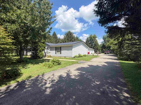 Tiny photo for 109 Michael Lane, Royal Center, IN 46978 (MLS # 202631320)