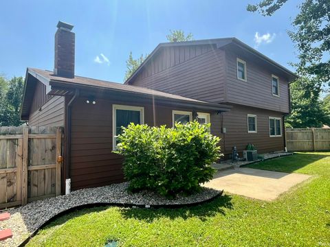 Tiny photo for 1055 Cherry Lane, Peru, IN 46970 (MLS # 202626455)