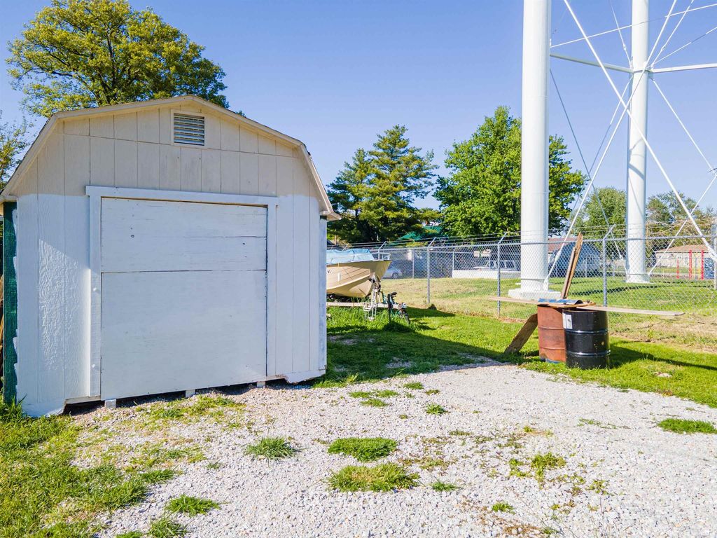 Photo of 1613 W 1st Street, Marion, IN 46952 (MLS # 202617846)