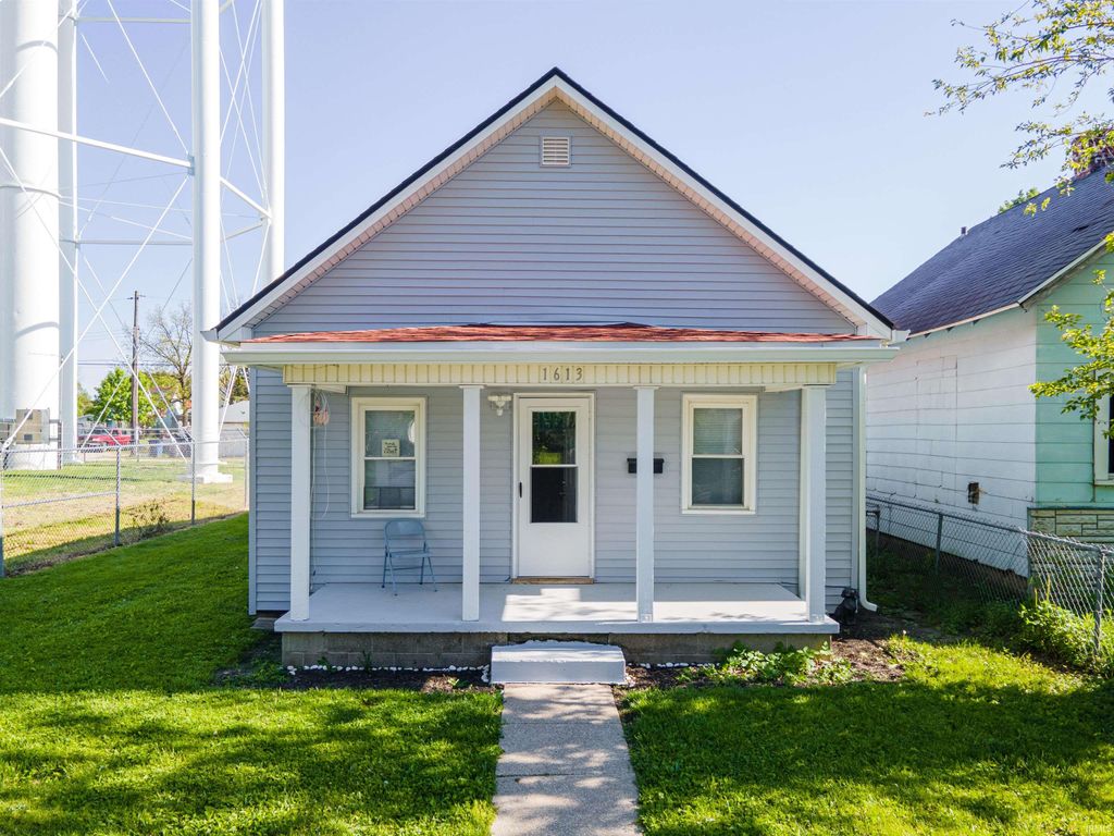 Photo of 1613 W 1st Street, Marion, IN 46952 (MLS # 202617846)