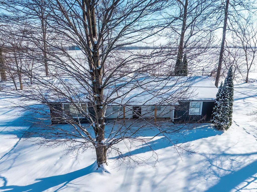 Photo of 2375 S 460 E Road, Lagrange, IN 46761 (MLS # 202602727)