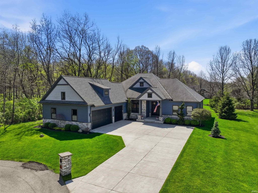 Photo of 12044 Secluded Trail, Granger, IN 46530 (MLS # 202615312)