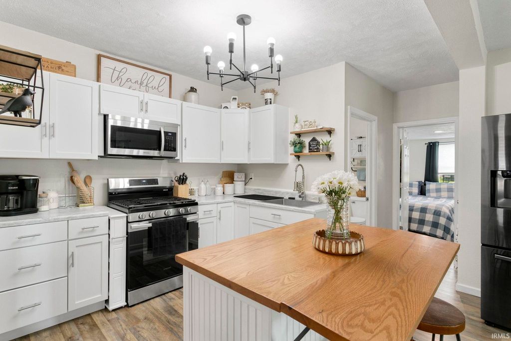 Photo of 306 S Apple Road, Osceola, IN 46561 (MLS # 202619227)