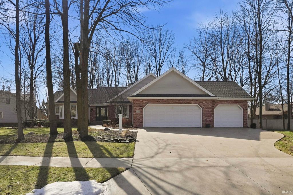 Photo of 9514 Woodruff Court, New Haven, IN 46774 (MLS # 202605306)