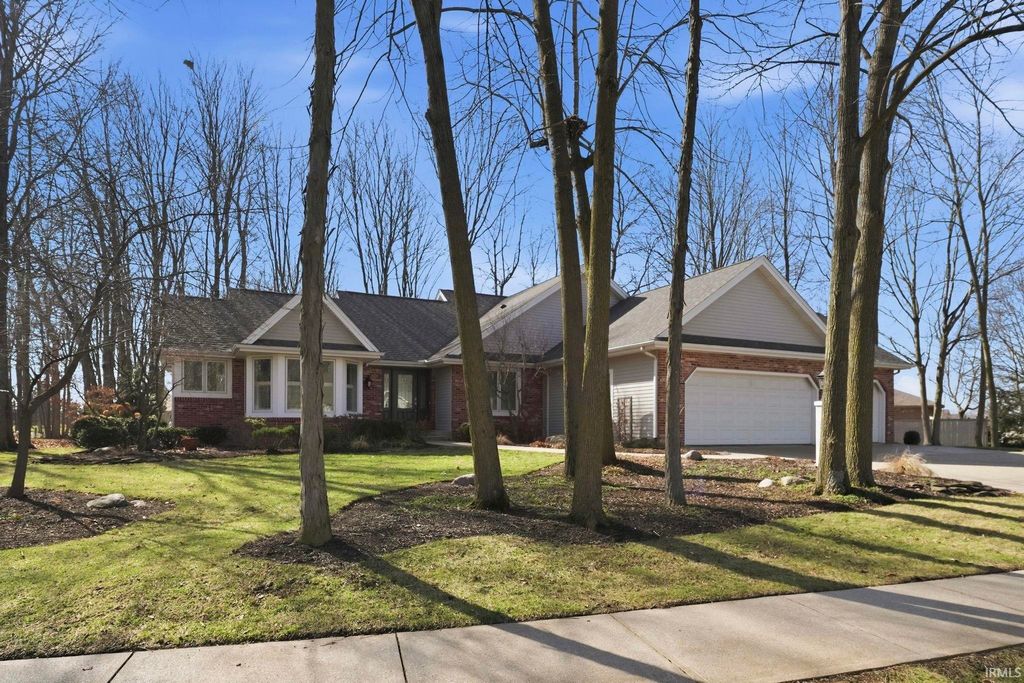 Photo of 9514 Woodruff Court, New Haven, IN 46774 (MLS # 202605306)