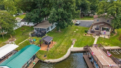 Tiny photo for 5008 E Shady Point Drive, Monticello, IN 47960 (MLS # 202629810)