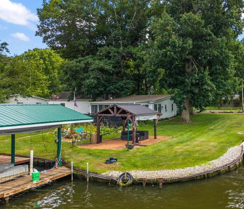 Tiny photo for 5008 E Shady Point Drive, Monticello, IN 47960 (MLS # 202629810)